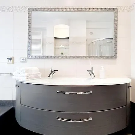 Elegante - Aeroporto - Porto - Wifi - Casa Gelsomino Apartament Genua